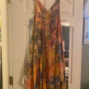 Fun Tie-dyed handkerchief hemline Size Sm